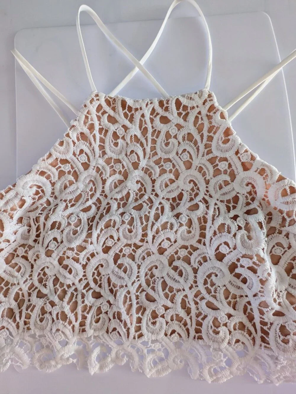 DO+BE Lace-Covered Top & Shorts Set Size M